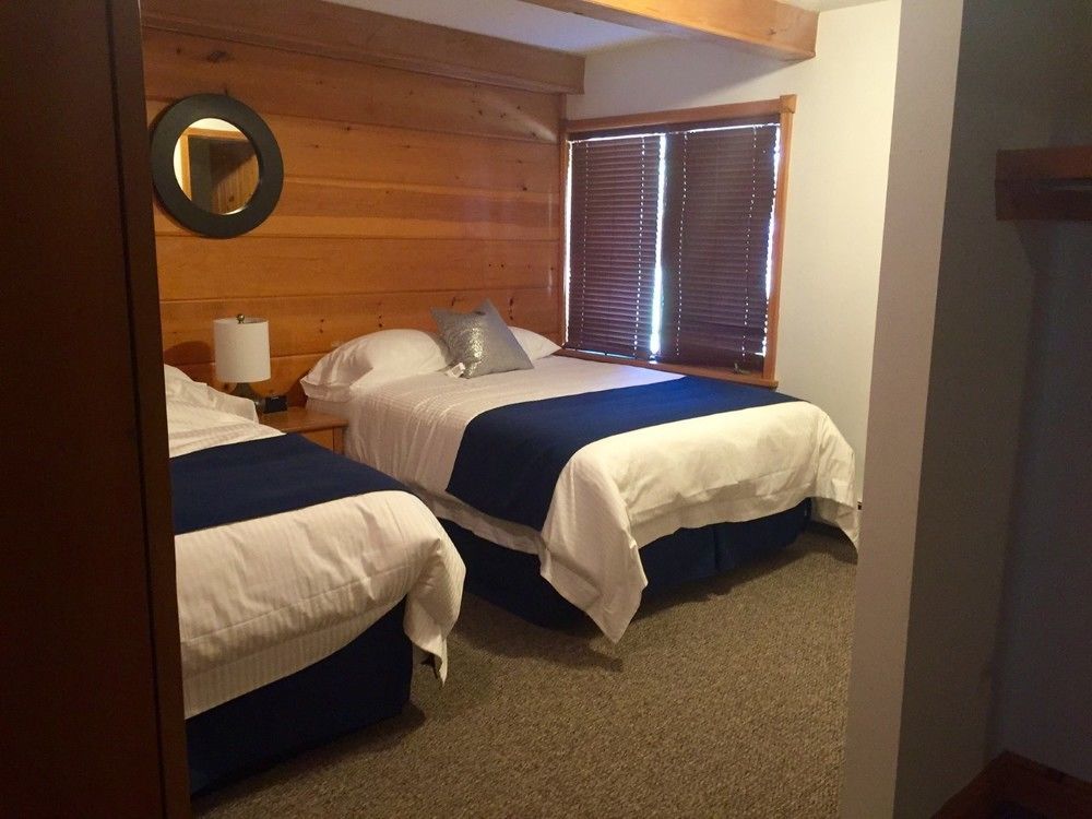 Terrace Suites Callander エクステリア 写真
